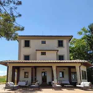 Glamping At An Agriturismo In The Vineyard Βίλα Ortezzano Exterior photo