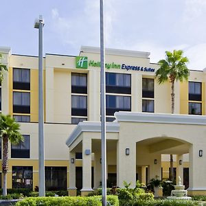 Holiday Inn Express Hotel & Suites Kendall East-Miami, An Ihg Hotel Exterior photo