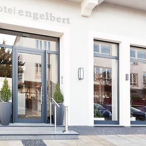 Hotel Engelbert Ίζερλον Exterior photo