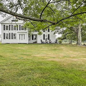 Charming Farmhouse With Pool And Fishing Pond! Βίλα Bolton Exterior photo