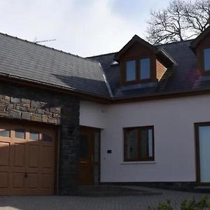 Captivating 4-Bed House In West Wales Βίλα Pencader  Exterior photo
