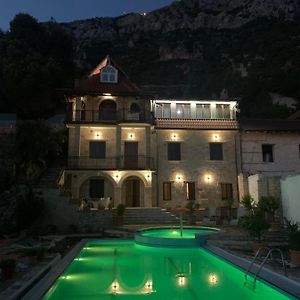 Villa Celaj “The Castle” Κρούγια Exterior photo