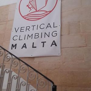 Vertical Climbing Malta Qrendi Exterior photo