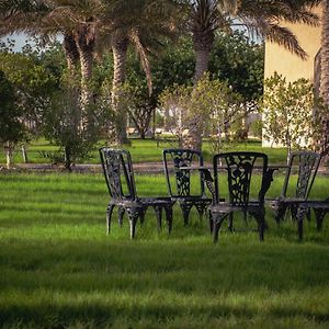 شاليهات ويف -Wave Resort Αλ Κομπάρ Exterior photo