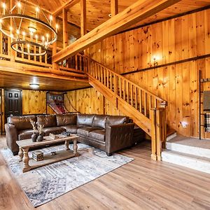 Fun Cabin With Hot Tub, Pool Table & Fire Pit - Big Blue Βίλα Bryson City Exterior photo