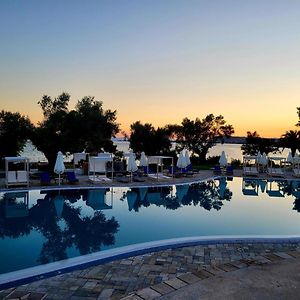 Holidays In Evia Beach Hotel (Adults Only) Ερέτρια Exterior photo
