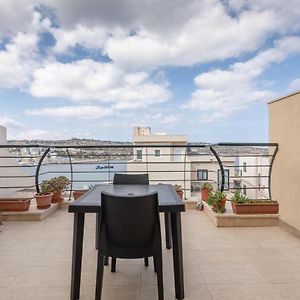 Sea View Apartment In St Paul'S Bay Σεντ Πόλς Μπέι Exterior photo