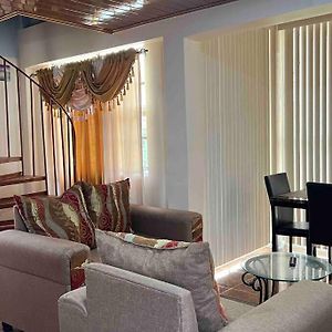 Odyssey Suites Loft Apartment Τζώρτζταουν Exterior photo