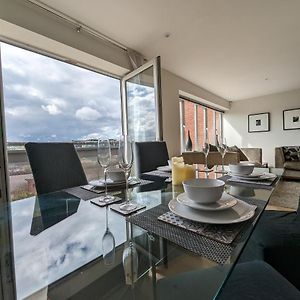 Quayside Apartment With Riverside Views & Parking Νιούκασλ Exterior photo