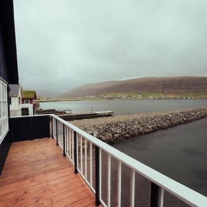 Dahlastova / Stunning Boathouse / Bay View / 3Br Hvalvik Exterior photo
