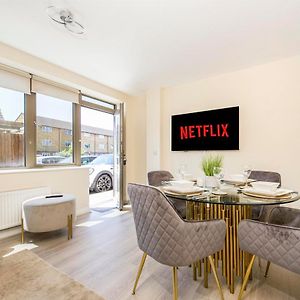 Prime Luxury, Heathrow, Freeparking, Wifi, Netflix Διαμέρισμα Yiewsley Exterior photo