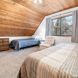5 Kern'S Kabin - Charming Two-Story Cabin Within Walking Distance To Bear Mountain! Βίλα Big Bear Lake Exterior photo