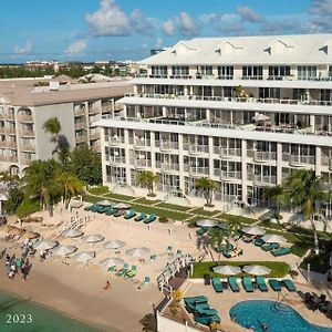 South Bay Beach Club - Two Bedroom Beachfront Condos By Grand Cayman Villas & Condos Dog City Exterior photo