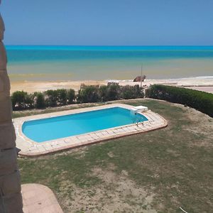 Beachfront Villa In Marina Ελ Αλαμέιν Exterior photo