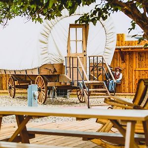 The Big Texan - Cabins And Wagons Ξενοδοχείο Αμαρίλο Exterior photo