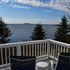 Betty'S Place - Cozy Ocean Front Getaway With Views Of Casco Bay Harpswell Exterior photo