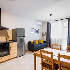 Cozy And Colorful 2Bd Flat With Central Location Σόφια Exterior photo