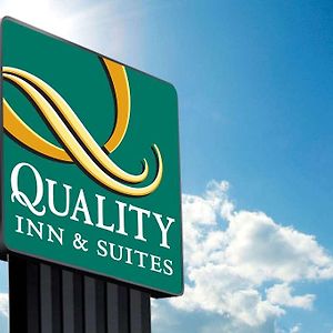 Quality Inn & Suites Morgantown - University Area Exterior photo