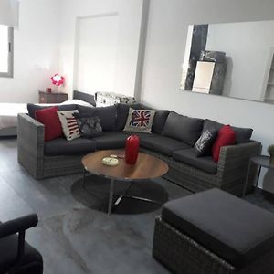 Studio In Dbayeh In A Prime Location, Wifi, 38Sqm Διαμέρισμα Exterior photo