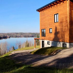 Chalets Domaine Otis Βίλα Saint-Félix-d'Otis Exterior photo