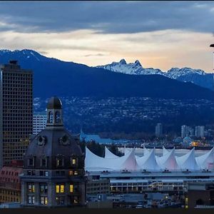 Vancouver Condo-Surreal Mountain & Water Views 2Bd Exterior photo