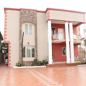 Freda'S Court Διαμέρισμα Kwabenya Exterior photo