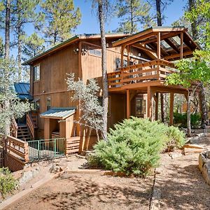 Pristine Pine Retreat With Deck And Outdoor Dining! Βίλα Exterior photo