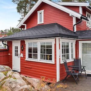 Gorgeous Home In Skjeberg With Kitchen Exterior photo