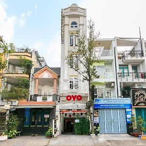 Thanh Tuyen Hotel - 27 Duong So 17, Q. Binh Tan - By Bay Luxury Πόλη Χο Τσι Μινχ Exterior photo