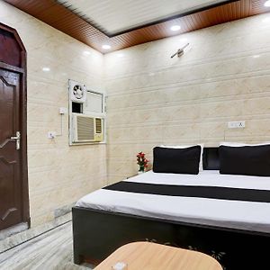 White Diamond Ξενοδοχείο Νέο Δελχί Exterior photo