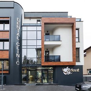 A-Dent Luxury Apartments & Dental Clinic Γκότσε Ντέλτσεφ Exterior photo