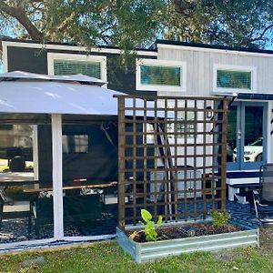 Modern, Pet Friendly Tiny House In Vibrant Clermont Βίλα Exterior photo