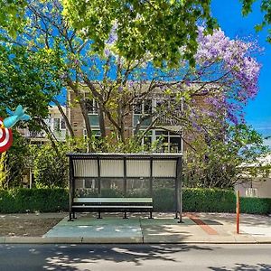 Leafy Bliss 2Br, Bus Stop & Coffee Within Reach Περθ Exterior photo