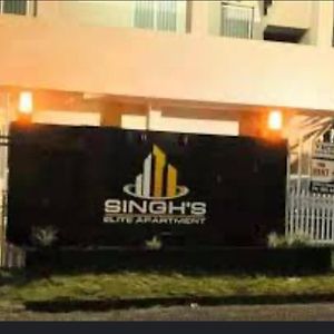 Singhs Elite Apartment Νάντι Exterior photo