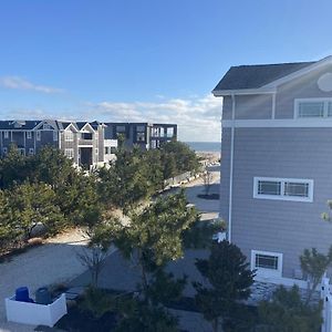 Large Contemporary Ocean Side Home Long Beach Island Exterior photo