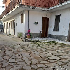 Il Cortile Dei 3 Camera Matrimoniale Γκαλλαράτε Exterior photo