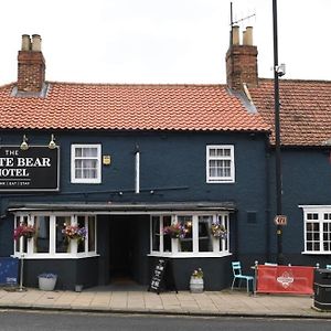 The White Bear Hotel Bedale Exterior photo