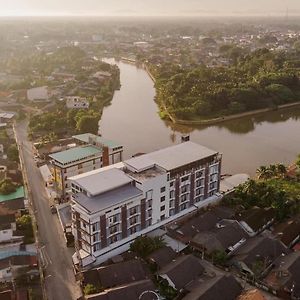 River Hotel Pattani Exterior photo