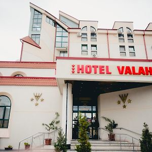 Hotel Valahia Τιργκόβιστε Exterior photo