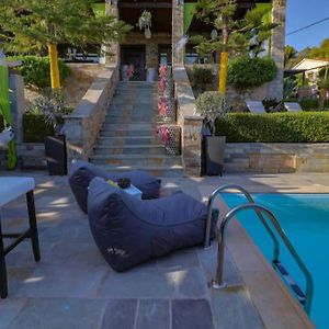 Exclusive 4-Bedroom Pool Villa In Eretria Exterior photo