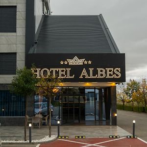 Hotel Albes Πρίζρεν Exterior photo