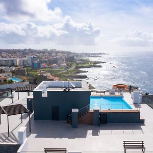 Lux 3-Br: Panoramic Sea View & Rooftop Pool Πράγια Exterior photo