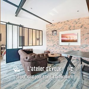 L Atelier D Eveux Διαμέρισμα Exterior photo
