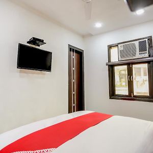 Oyo Anshun Residency Near M2K Cinemas Rohini Ξενοδοχείο Νέο Δελχί Exterior photo