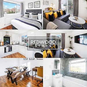 Cozy 3 Bed House With X2 Free Parking By Redwood Stays Φάρνμπορο Exterior photo