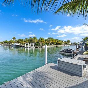 Bayfront Bliss Awaits Book Your Ultimate Miami Getaway Βόρειο Μαϊάμι Exterior photo