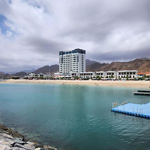 Mirage Bab Al Bahr Beach Hotel Ντίμπα Exterior photo