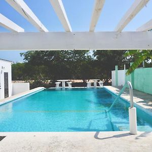 See Belize Tranquil Sea View Studio With Balcony, Infinity Pool & Overwater Deck Πόλη του Μπελίζ Exterior photo