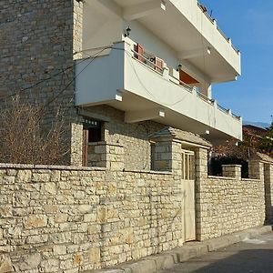 New Villa Albana Μπεράτ Exterior photo