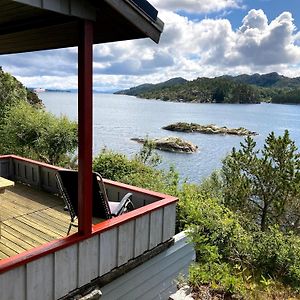 Bergen/Sotra:Waterfront Cabin Βίλα Haganes Exterior photo